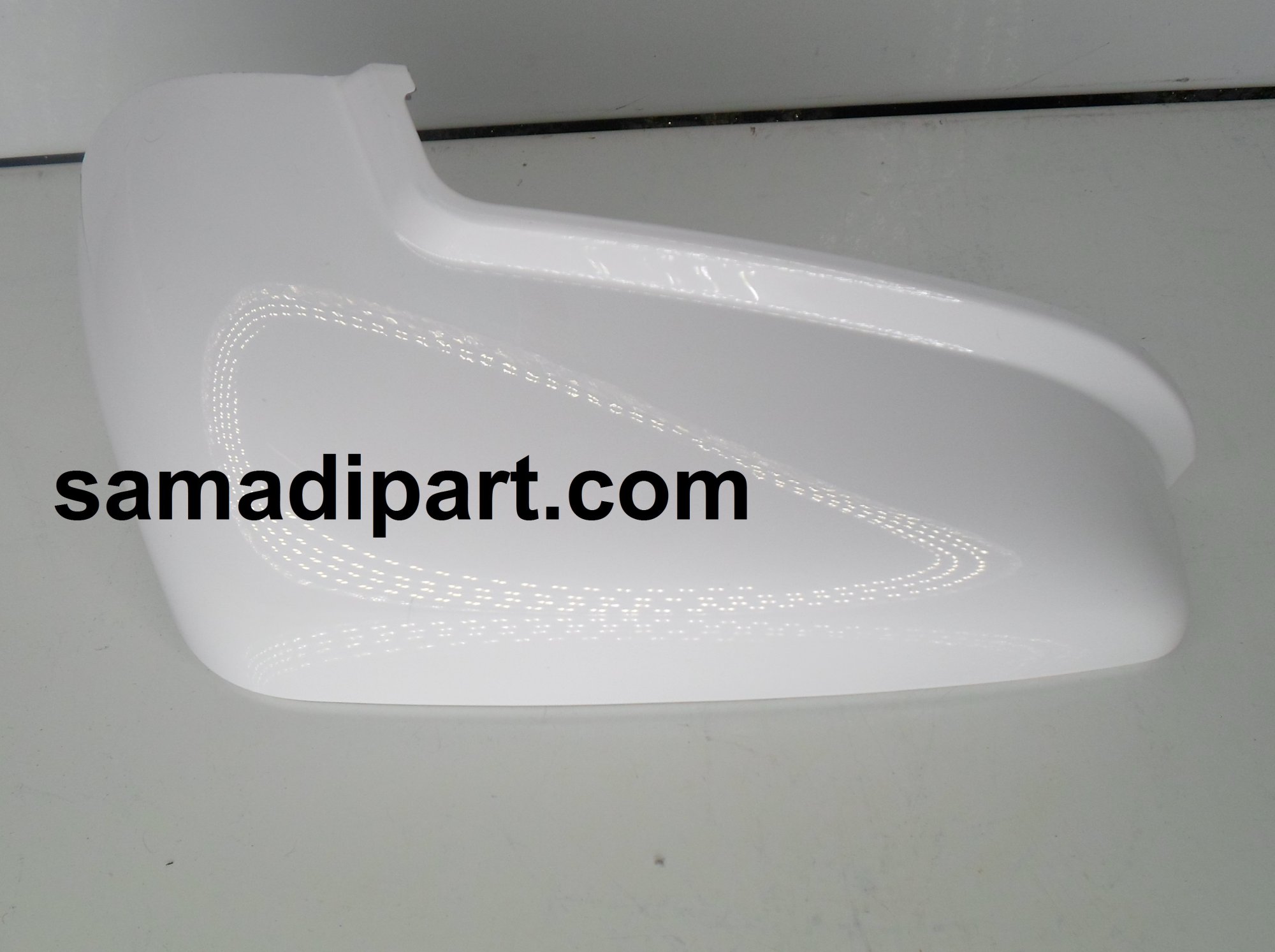 قاب آینه پارس راهنما دار چپ (راننده)سفید کروز (CR37130302)