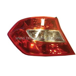 چراغ خطر عقب راست برلیانس H230